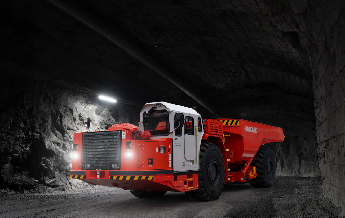 ¿Qué estándares de calidad deben cumplir las piezas de vehículos mineros?